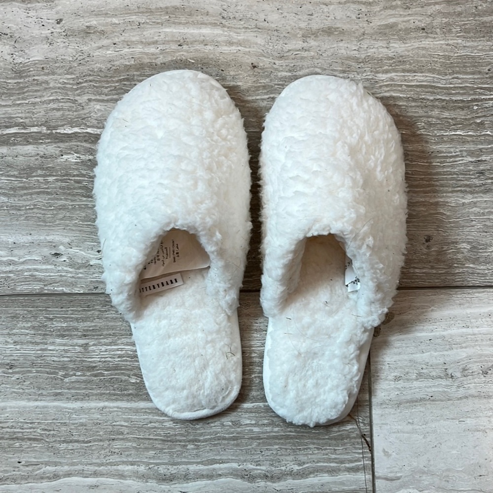 Pottery Barn Women’s Slippers